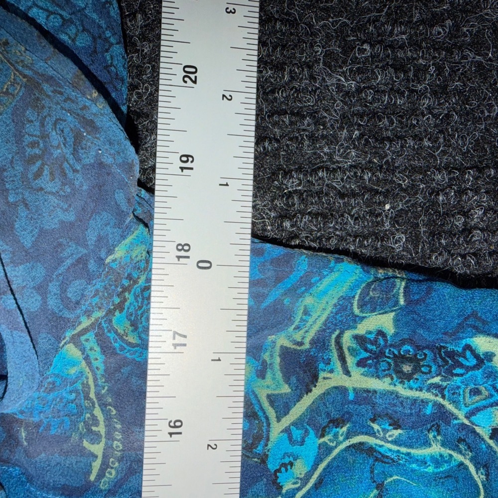 Chicos Silk Blue Paisley Sheer Button Up Blouse Top Size 0 Small - Picture 6 of 8